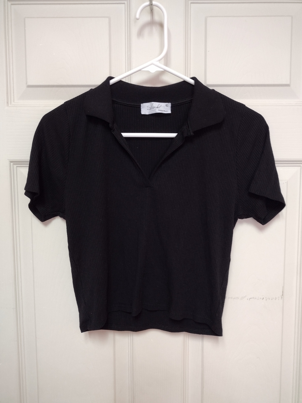 Ribbed Black Polo Crop Top - Unbranded